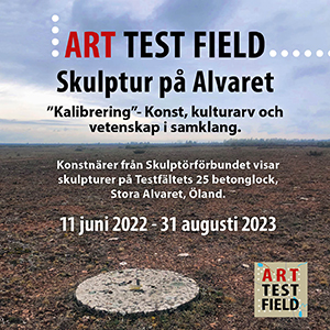 Skulptörförbundet visar skulpturer på 25 av testfältets betonglock, Stora Alvaret, Öland.